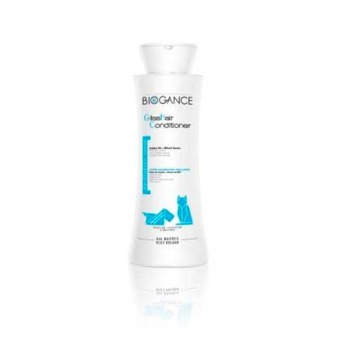 Coat conditioner for dogs and cats