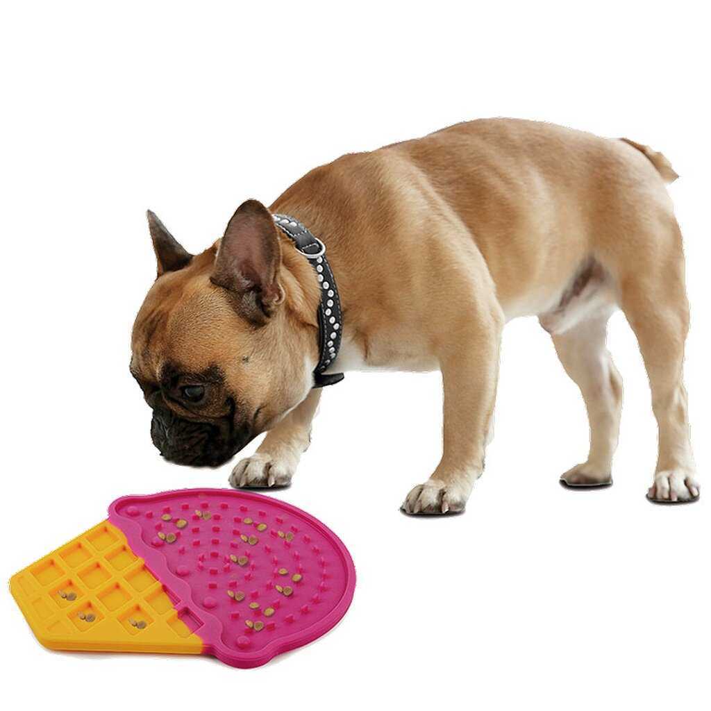 Ice cream shaped feeding mat