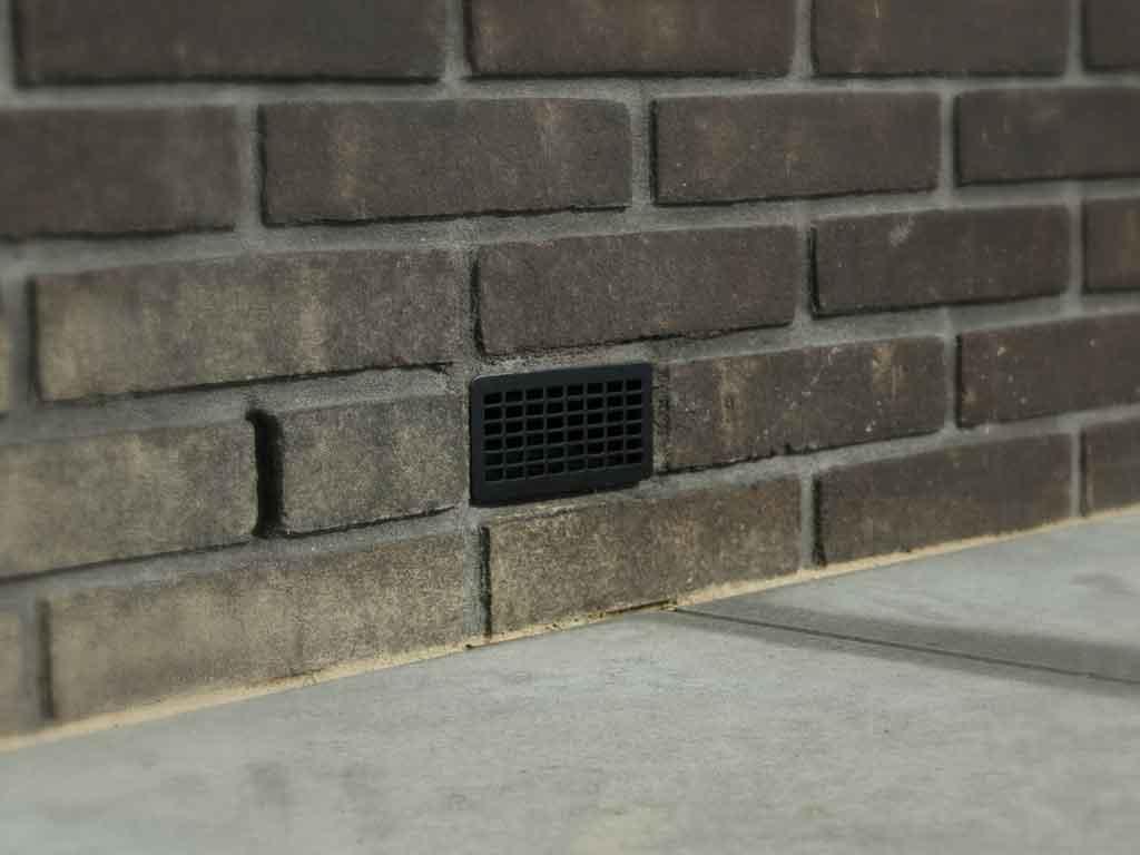 Gap grid stainless steel 5 x10,5 cm stall for livestock pest control