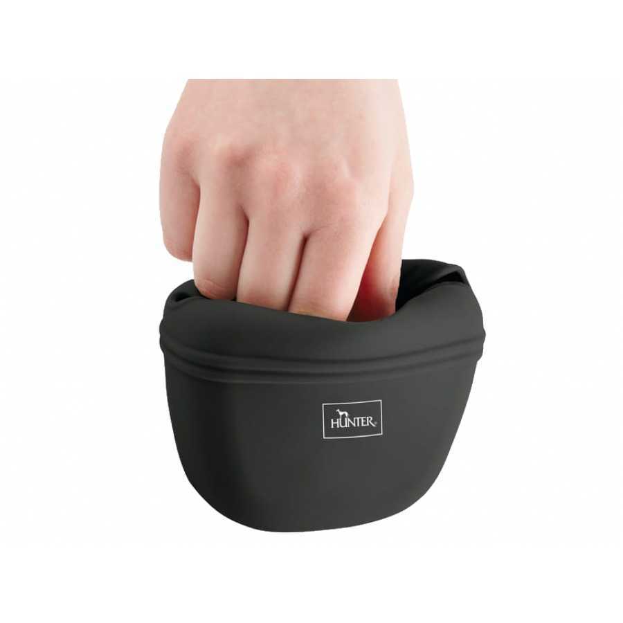 Reward wall holder for dogs