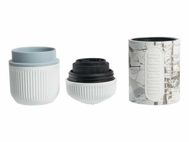 Wacaco Nanopresso Winter Ride travel machine with case