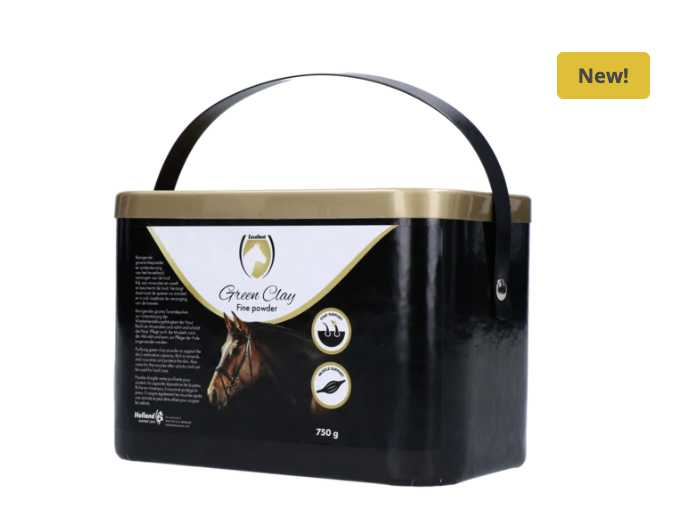 Green clay hoof care powder for horses