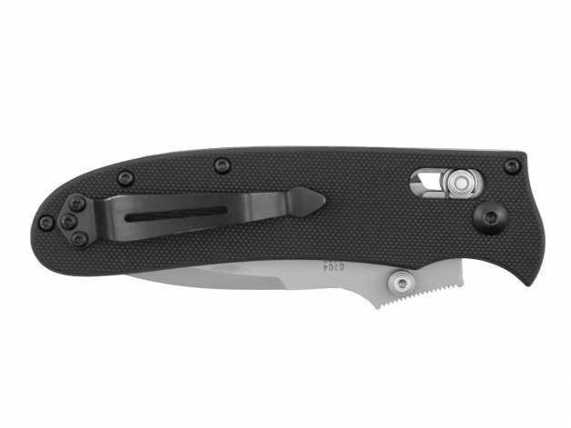 F704-BK folding knife