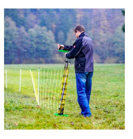 Electric shepherd tape holder rod
