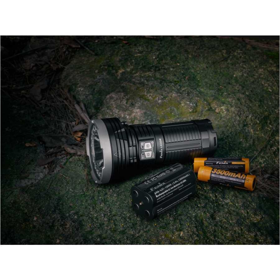 LR40R LED flashlight
