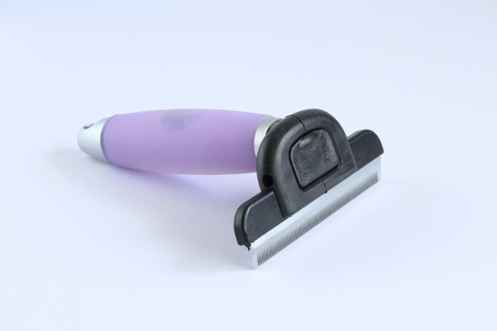 Soft gel hair remover for horse