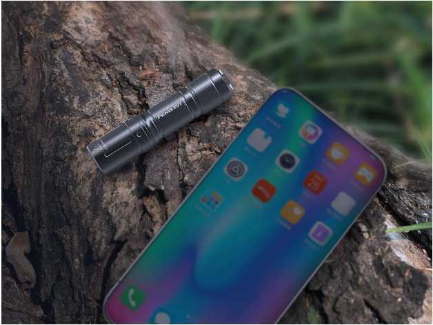 E01 V2.0 LED flashlight