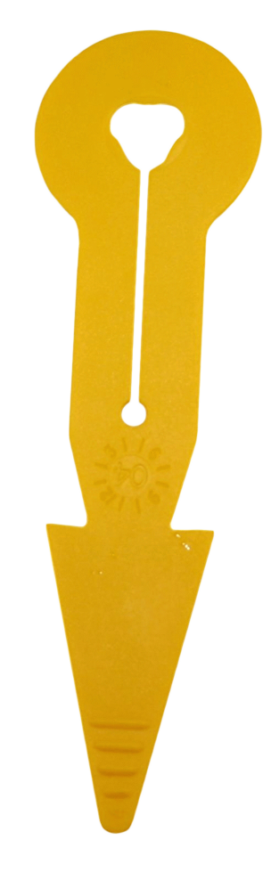 I R arrow grooved with yellow sheds for livestock flies fleas ticks pest control