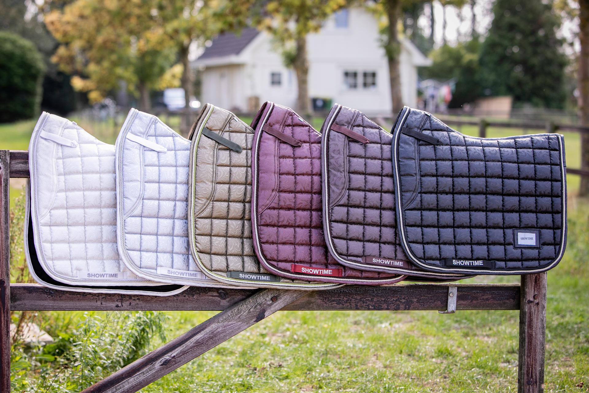 Lake View Showtime  Dressage saddle pads