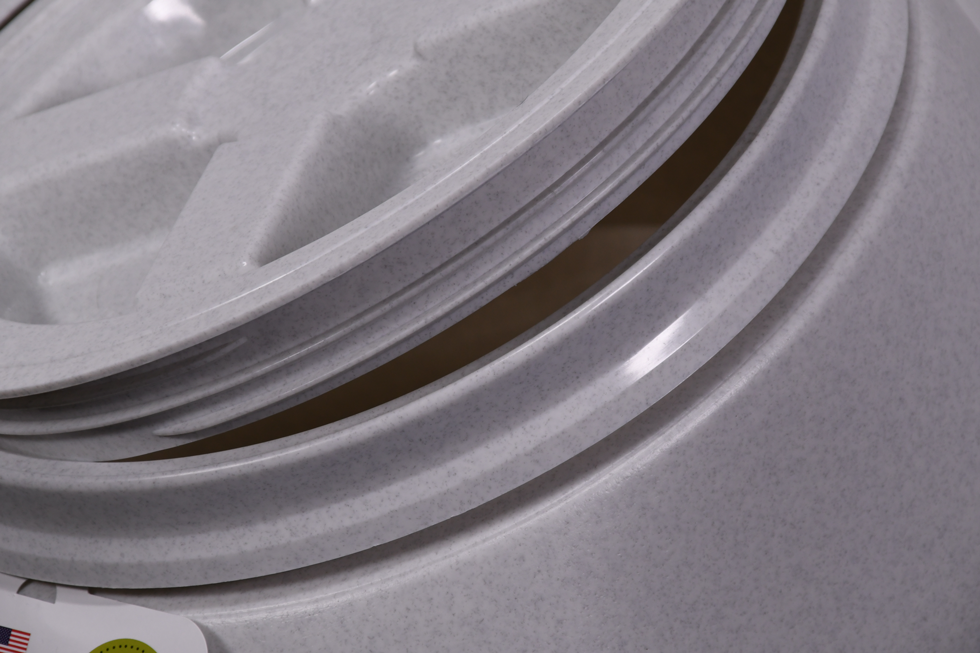 Feed bin  for horses