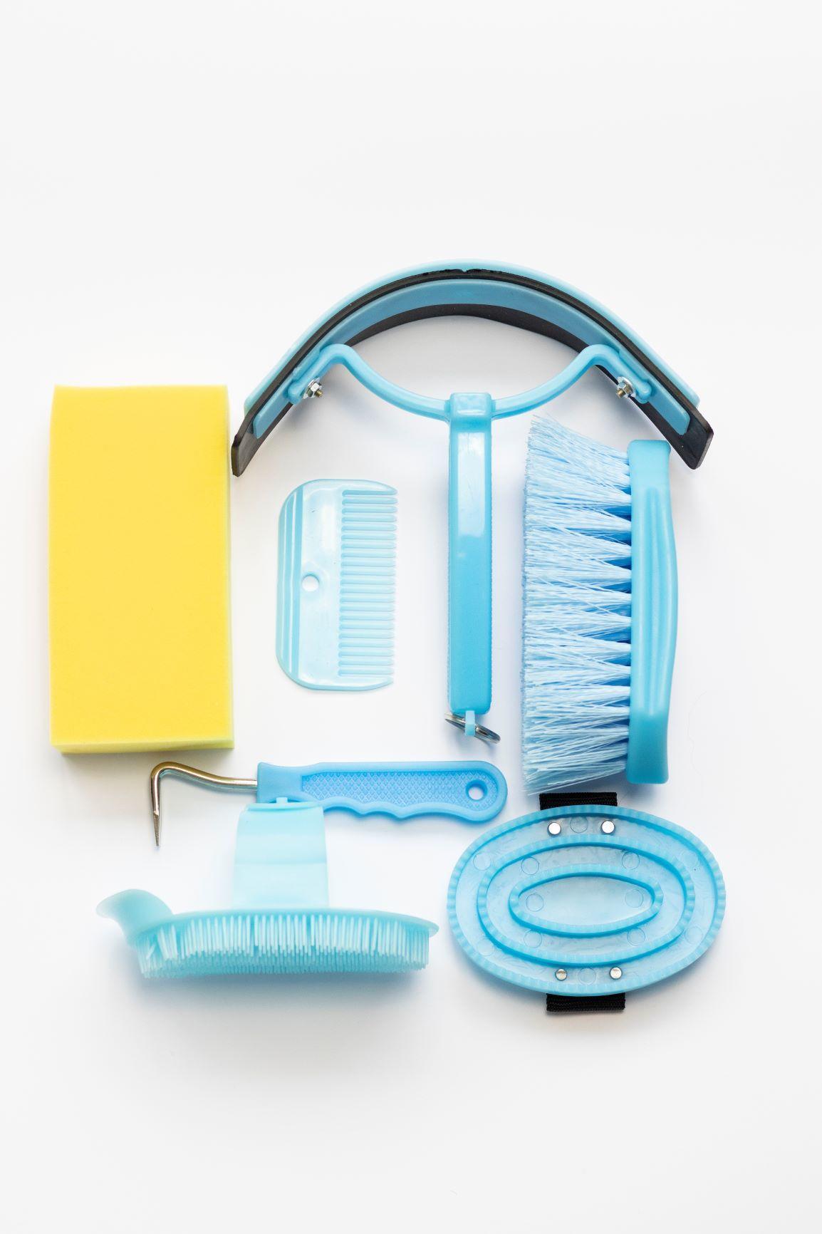 Horse care set