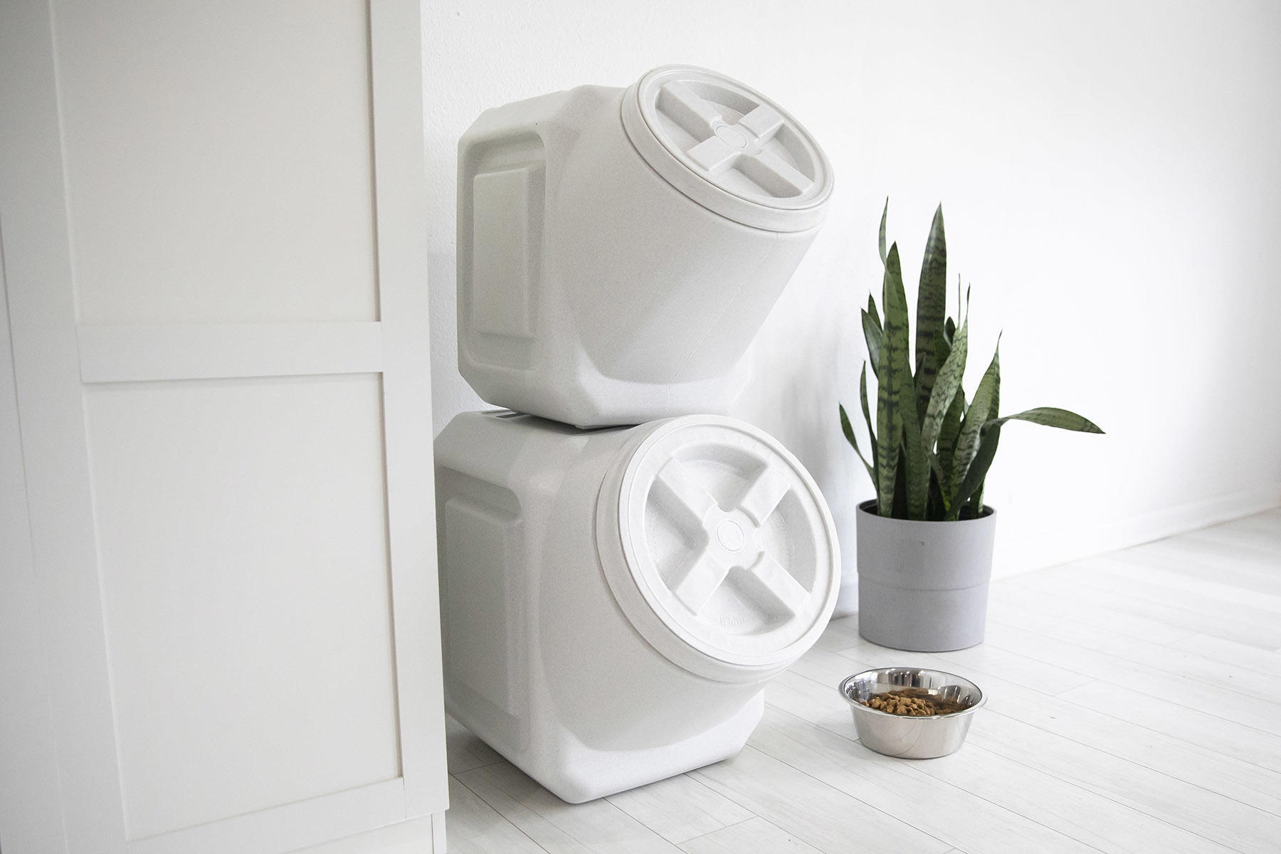 Outback 40 stackable feed storage barn livestock feeding feeding drink technology tare