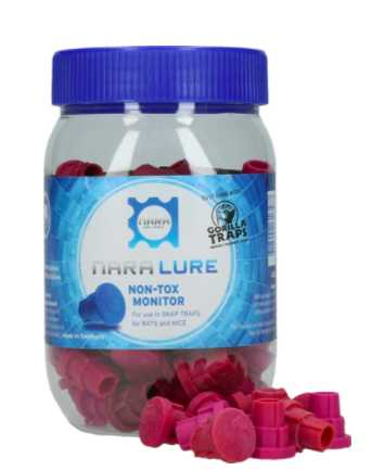 Poultry meat flavoured allergen-free bait for rats to bait mice