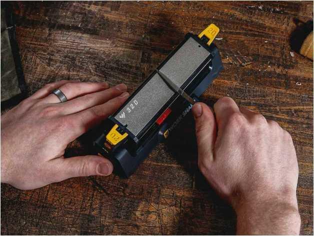 Benchstone knife sharpener