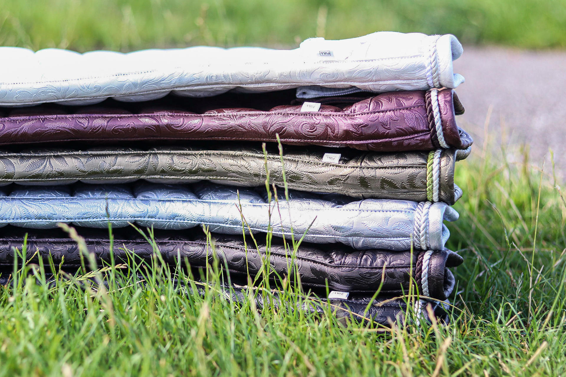 Lake View Showtime  Dressage saddle pads