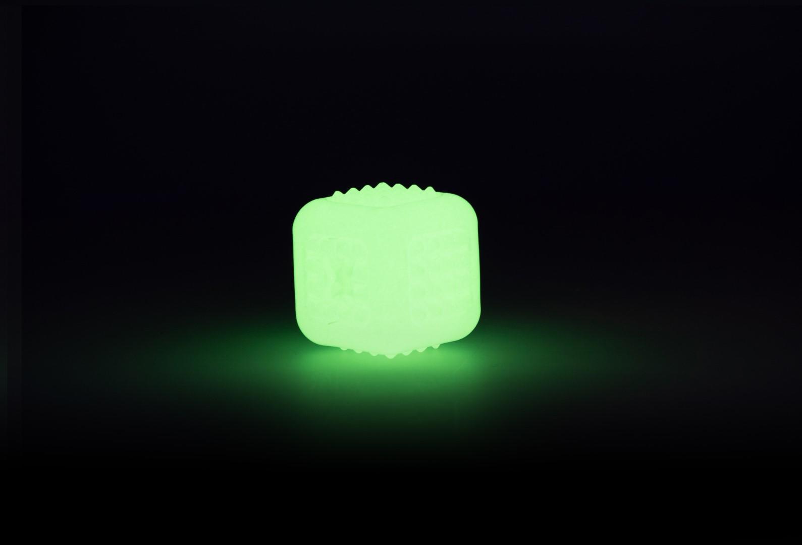 Illuminated cube-shaped dog toy