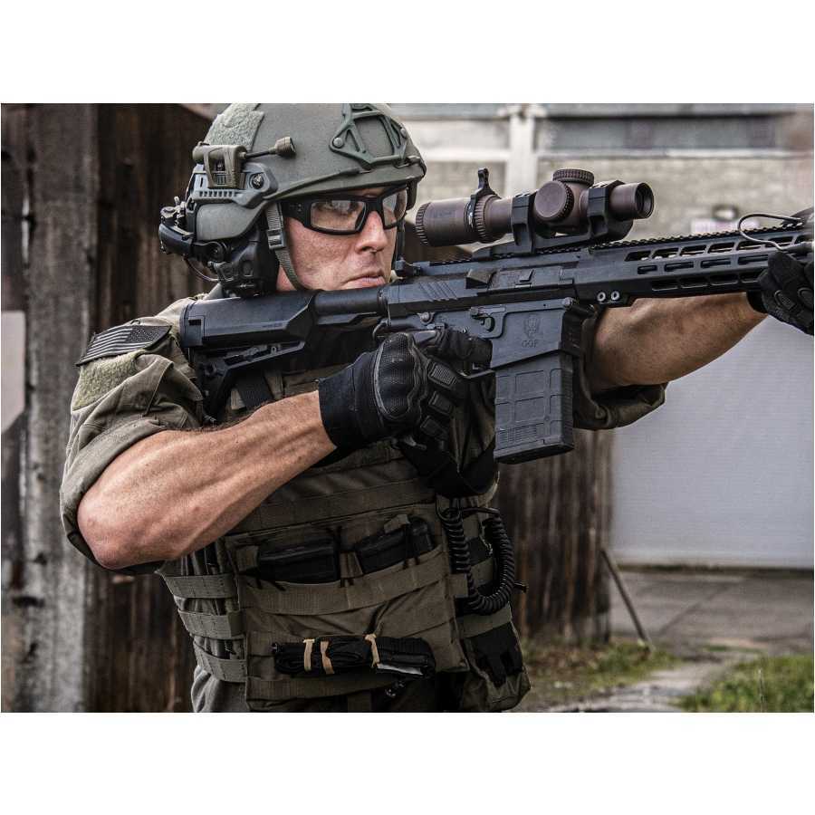 Razor III HD 1-10x24 FFP 34 mm AO EBR-9 MOA/MRAD binoculars